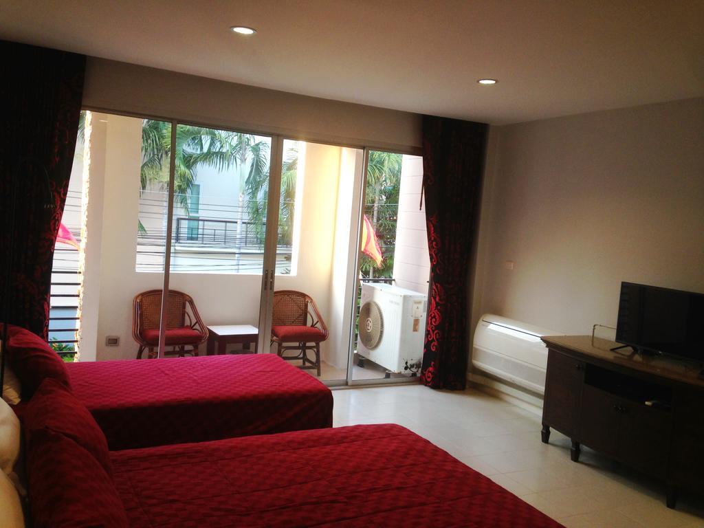 On Street Bed And Breakfast Ban Karon Exterior photo